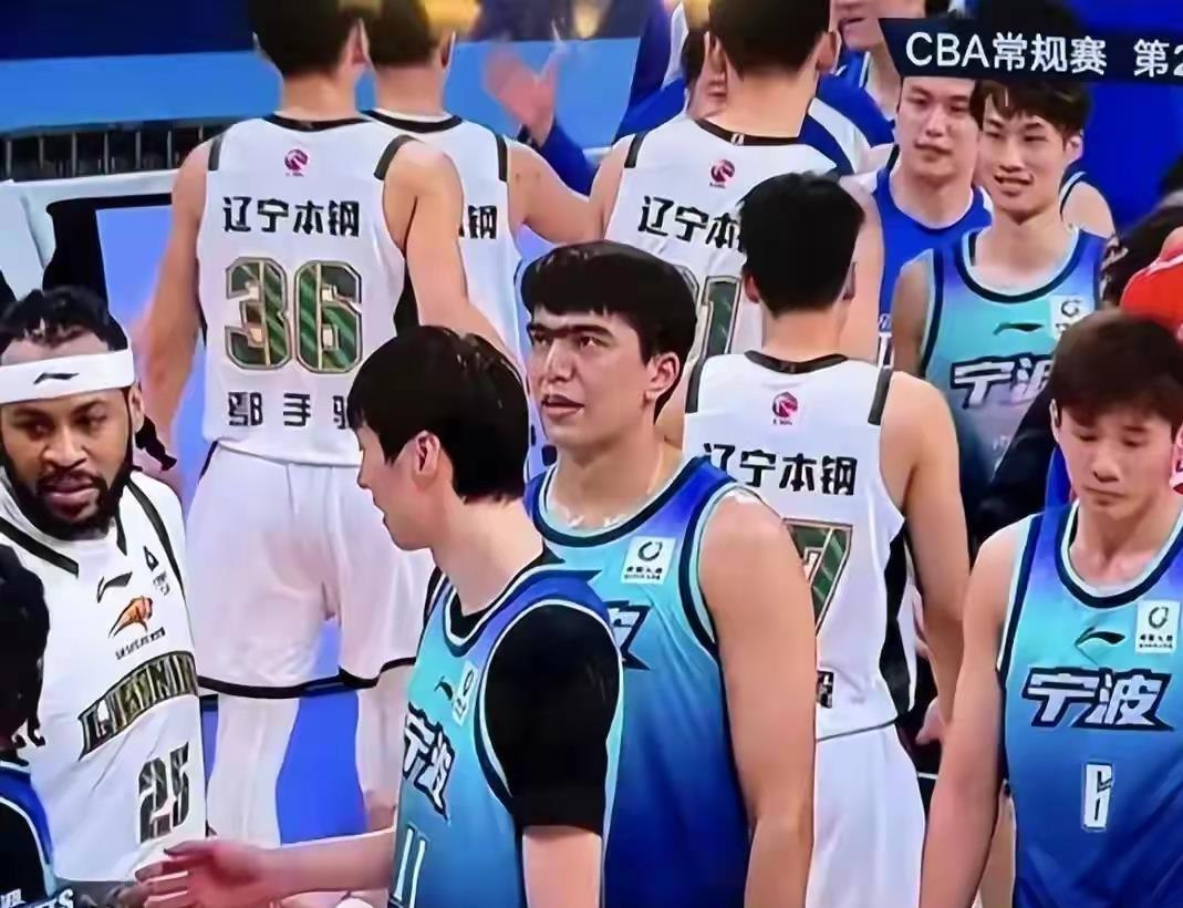 爱游戏体育-今晚社区盾焦点战,深圳男篮主帅复盘,更衣室稳定,球队文化再被提及的简单介绍
