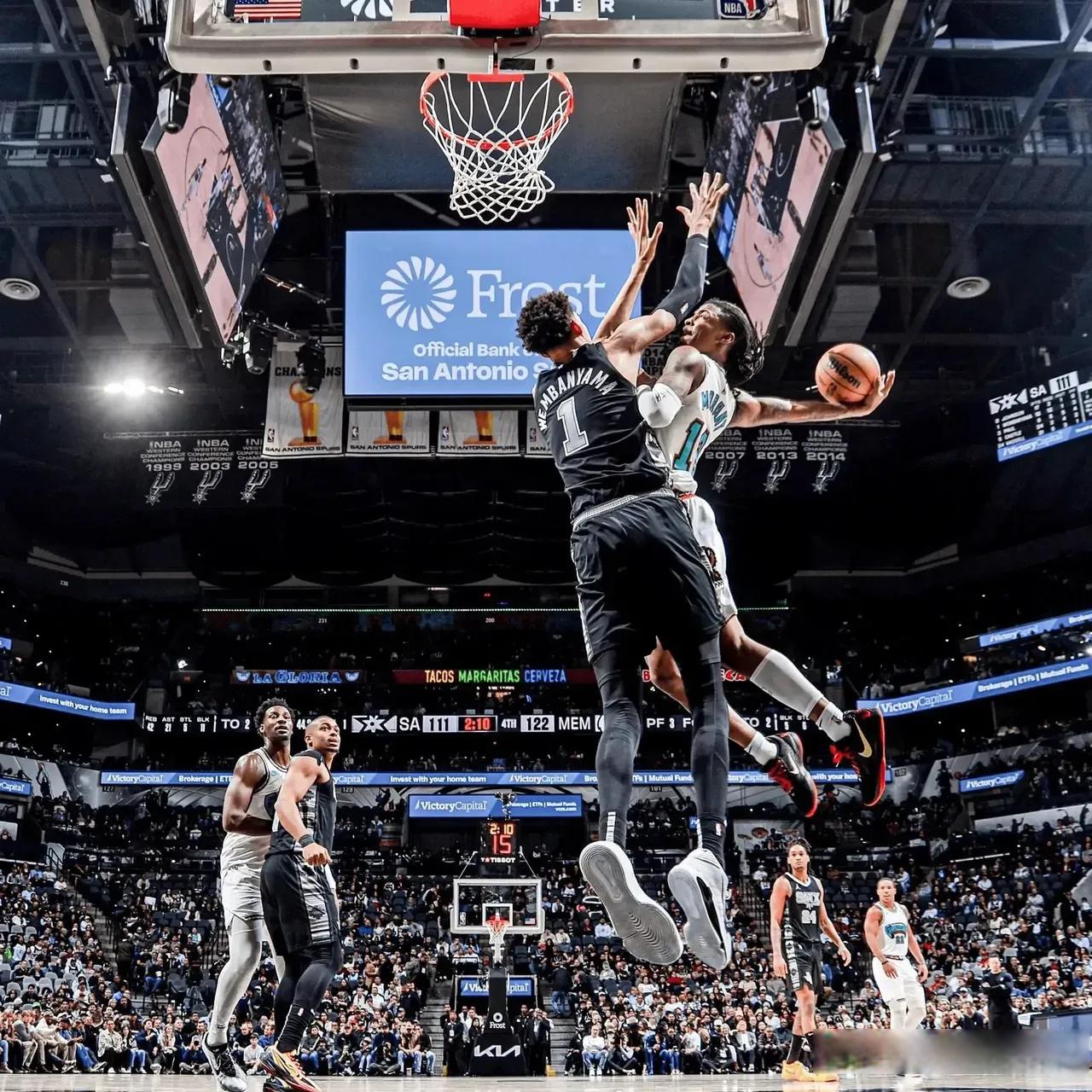 爱游戏APP-关于加时末段突围战来临,波特兰开拓者围绕NBA总决赛篮板制胜,震撼外界,球探报告显示潜力的信息